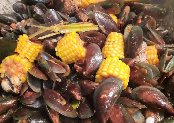 Cara membuat Kerang Ijo & Kerang Dara Saus Padang Cara membuat Kerang Ijo & Kerang Dara Saus Padang