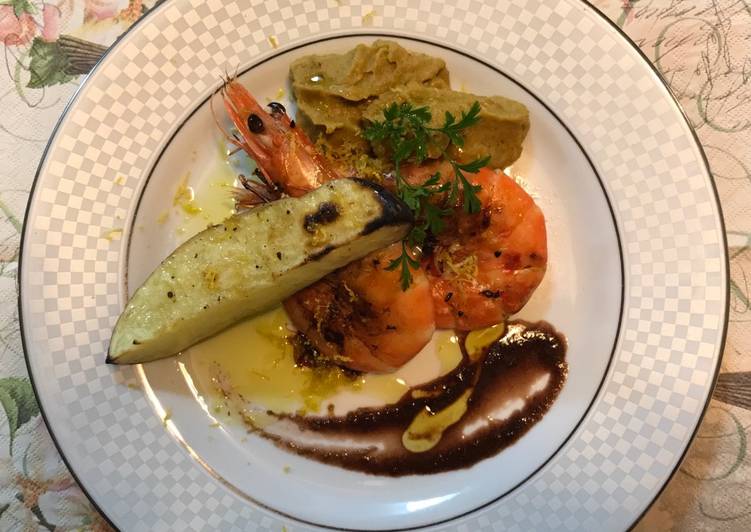 Camarões grelhados, purê de peixe e batata - Tudogosreceitas