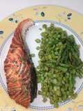 Salmón a la Plancha al Limón y espárragos verdes