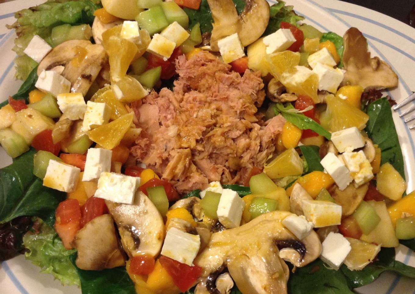 Ensalada fresca con atún