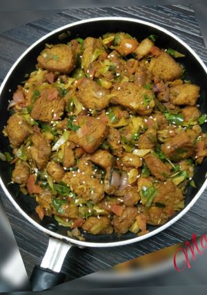 A picture of Vegetable Masala Bread.