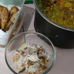 รูปของ Soto Ayam Lamongan dengan koya