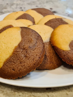 Una foto de Galletas de mantequilla bicolor