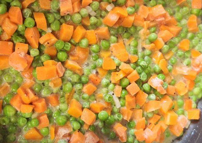 Garlic Butter Peas and Carrots recipe main photo