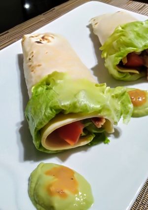 Una foto de Wraps de Pollo y Cerdo Ahumado 👍🇵🇪