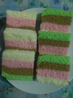 Foto resep Bolu kukus pelangi