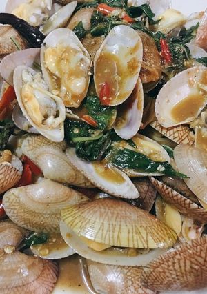 รูปของ 🌈ผัดหอยลาย~