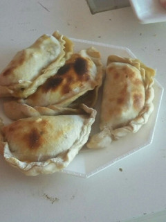 Una foto de Empanadas de carne al horno con masa casera