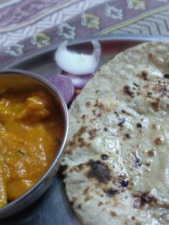 शाही पनीर (shahi paneer recipe in Hindi) रेसिपी मुख्य फोटो