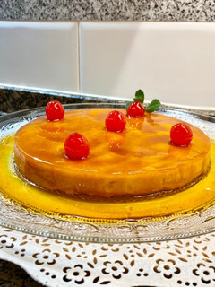 Una foto de Flan de manzanas caramelizadas a la canela, sin leche
