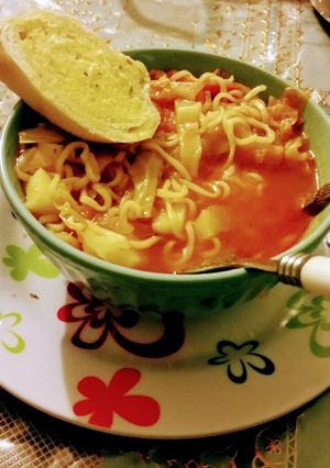 A picture of Noodle soup.