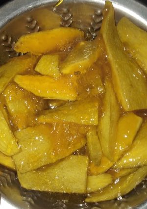 A picture of Aam muraba.
