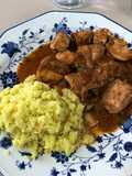 Pavo Garam Masala con cuscús