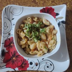 A picture of Macaroni.