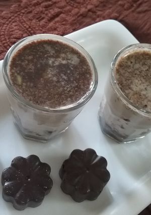 A picture of Chocolate thandai shots.