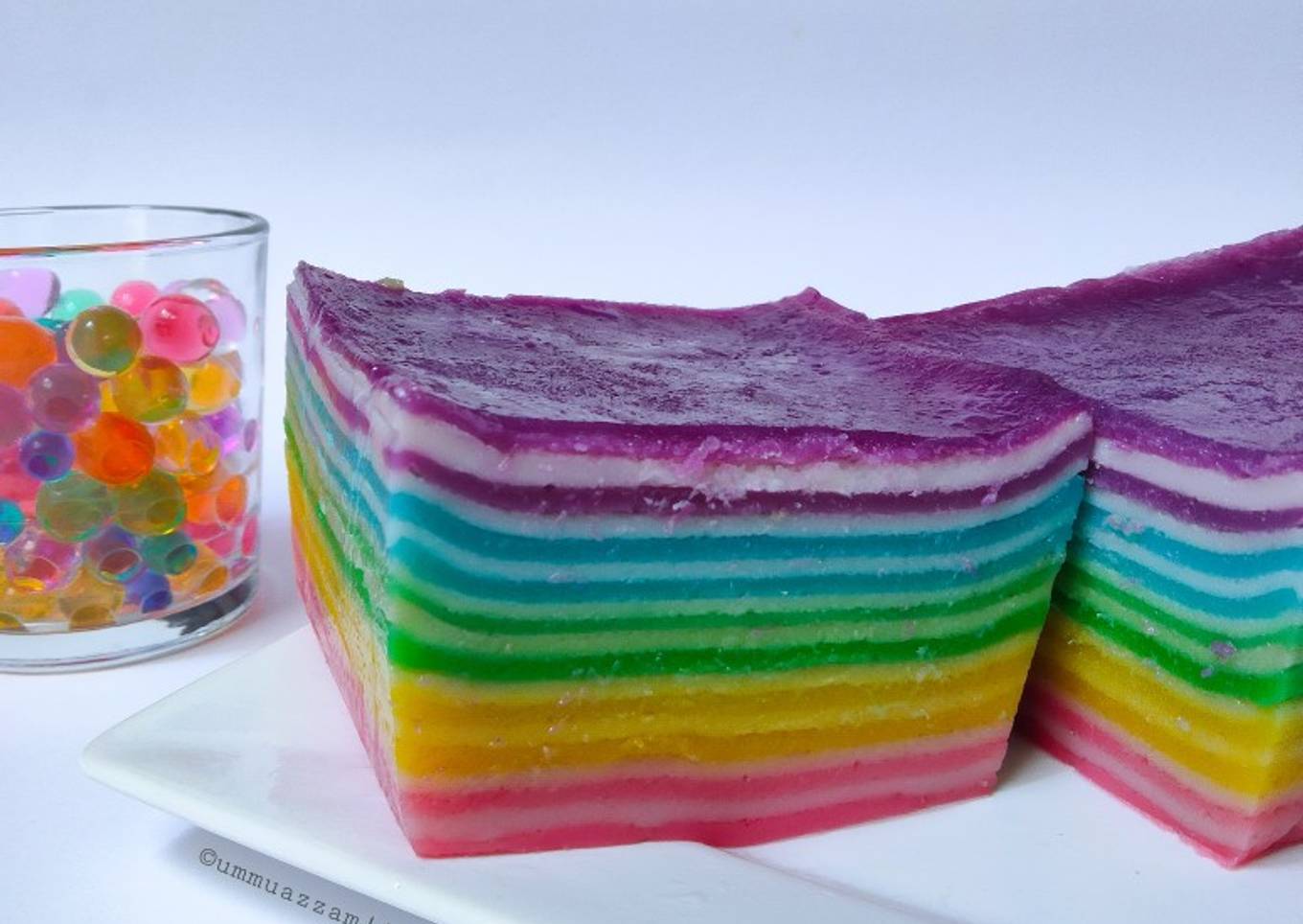 Kue Lapis Tepung Beras Pelangi