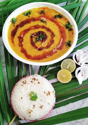 જીરા રાઈસ અને દાલ ફ્રાય(jeera rice and daal fry recipe in gujarati) રેસીપી મુખ્ય ફોટો