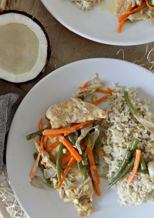 Foto principal de Pollo guisado con leche de coco