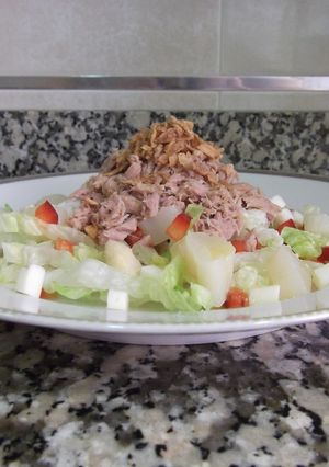 Una foto de Ensalada de atún