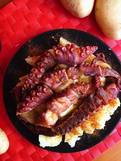 Una foto de Pulpo a la gallega exprés