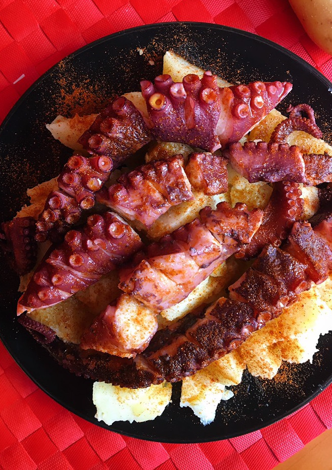 Una foto de Pulpo a la gallega exprés