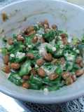 กระเจี๊ยบเขียวลวกกับนัตโตะ (Natto & Okra)
