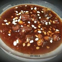 A picture of Aloo bukharay ki chutney.