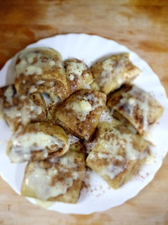 Una foto de Cinnamon Rolls con mascarpone