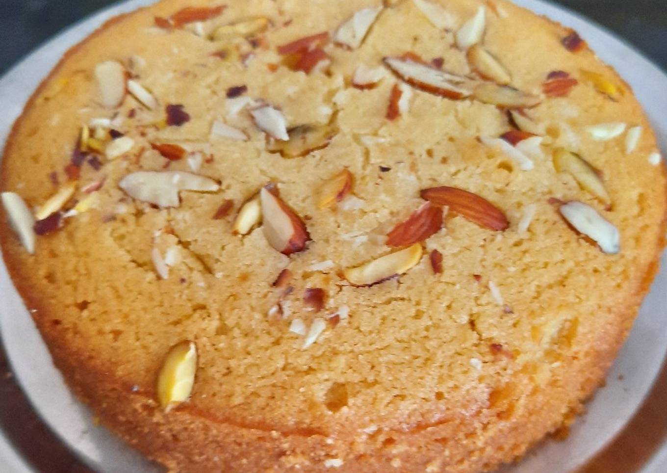 Eggless rava cake