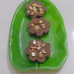 A picture of Mini Flower Banana Cocoa Oats Cake #9.