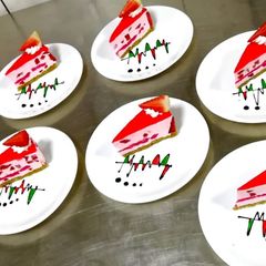 A picture of Strawberry Cheese Cake.