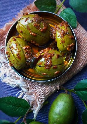 আস্ত জলপাই এর টক ঝাল মিষ্টি আচার রেসিপির প্রধান ছবি