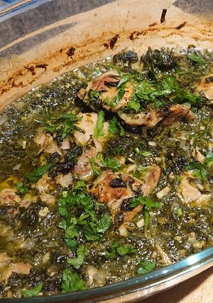 A picture of Lemon Garlic Chicken.