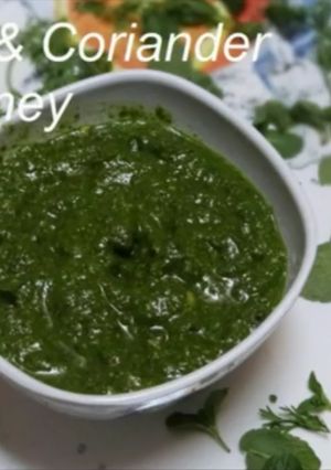 A picture of Mint Cilantro Chutney - Sandwich Chutney Recipe.