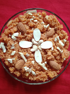 ગાજર નો હલવો (Gajar Halwa Recipe In Gujarati) રેસીપી મુખ્ય ફોટો
