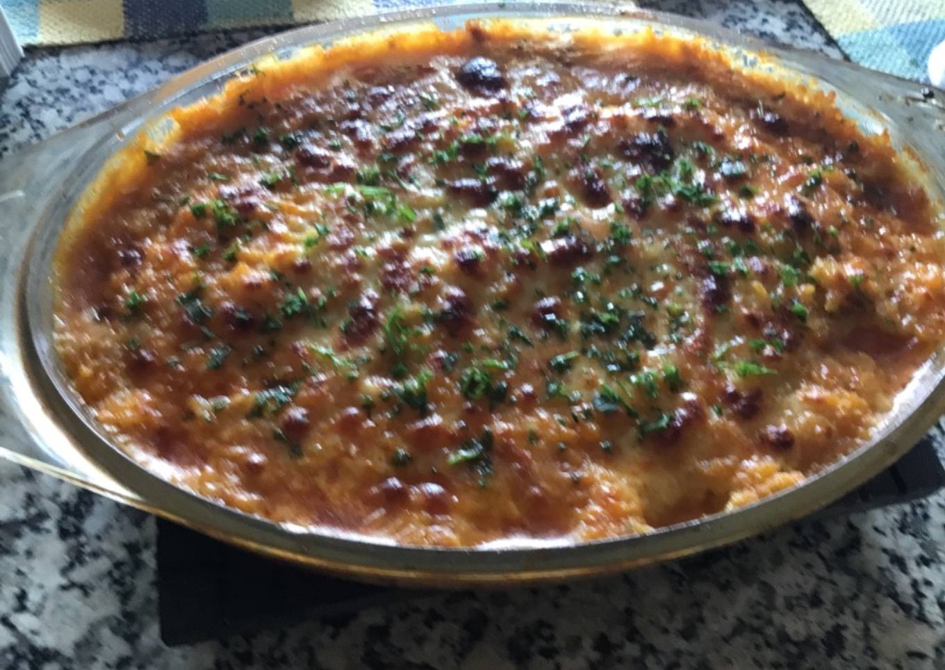 Pastel de carne y puré de papas gratinado