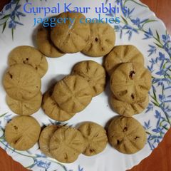 A picture of Jaggery biscuits 🫓.