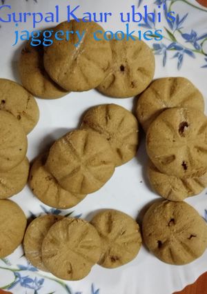 A picture of Jaggery biscuits 🫓.