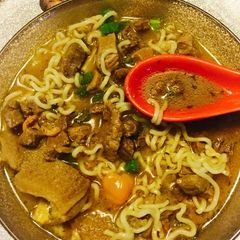 A picture of Assorted Meat And Noodles Pepper Soup.
