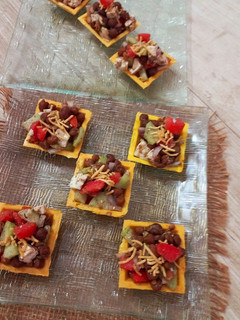 A picture of Kala Chana Salad Canopees.