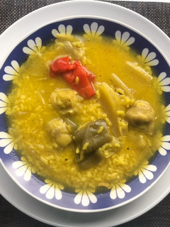 Una foto de Arroz amarillo / Arrós groguet
