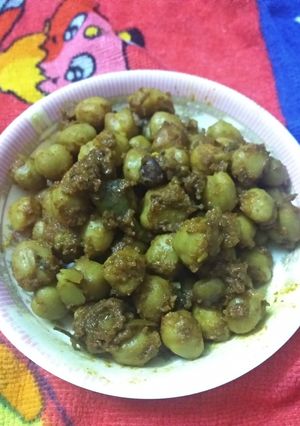 A picture of Dry chole masale.