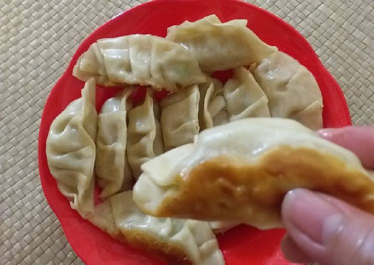 Bagaimana Membuat Gyoza Ayam🤗 yang Lezat Sekali