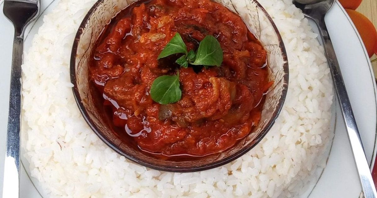 Boiled Rice And Tomato Stew Recipe by Loveth wodi - Cookpad