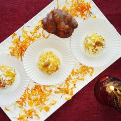 Gajar & nariyel ka ladoo(carrots & coconut) A picture of Gajar & nariyel ka ladoo(carrots & coconut).