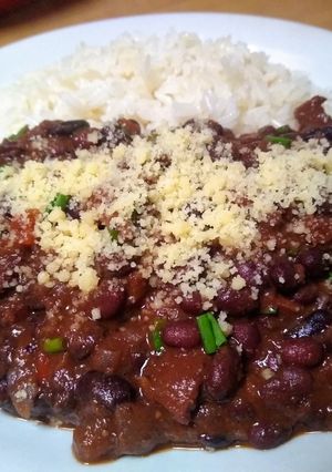 Una foto de Chili con carne (picante🌶️ y sin picante)
