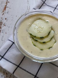 Una foto de Aliño para ensalada de yogur