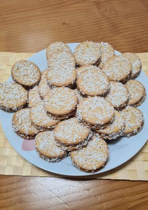Una foto de 146. Galletas Rellenas de Cabello de Ángel