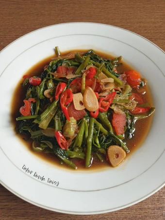 Cara Mudah Membuat Resep Tumis Kangkung Saus Tiram ala Resto yang Bisa Manjain Lidah Anti Ribet, Uenak Banget