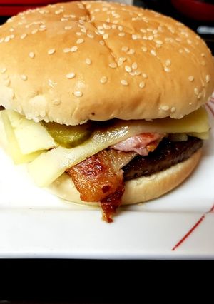 A picture of My other lovely Burger. 😙.